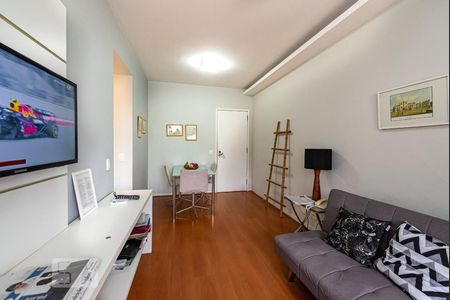 Sala de apartamento à venda com 1 quarto, 45m² em Leblon, Rio de Janeiro
