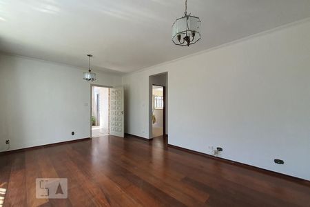 Sala de casa para alugar com 3 quartos, 130m² em Jardim da Saúde, São Paulo