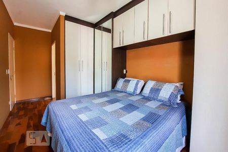 Casa de condomínio à venda com 307m², 4 quartos e 4 vagas Casa de condomínio à venda com 307m², 4 quartos e 4 vagasSuíte