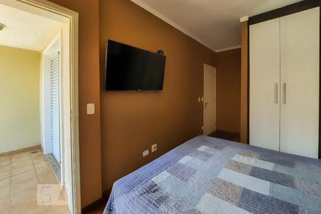 Casa de condomínio à venda com 307m², 4 quartos e 4 vagas Casa de condomínio à venda com 307m², 4 quartos e 4 vagasSuíte