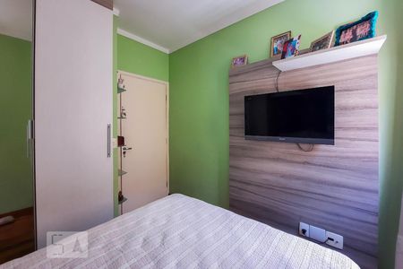 Casa de condomínio à venda com 307m², 4 quartos e 4 vagas Casa de condomínio à venda com 307m², 4 quartos e 4 vagasQuarto 2