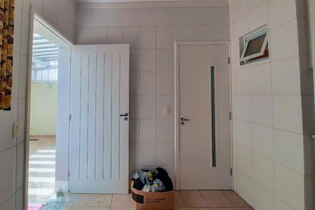 Casa de condomínio à venda com 307m², 4 quartos e 4 vagas Casa de condomínio à venda com 307m², 4 quartos e 4 vagasÁrea de Serviço