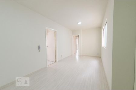 Sala de apartamento para alugar com 3 quartos, 60m² em Estoril, Belo Horizonte