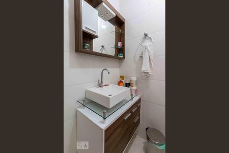 Banheiro de casa à venda com 2 quartos, 65m² em Vila Monte Santo, São Paulo