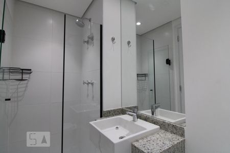 Banheiro de apartamento à venda com 1 quarto, 22m² em Jardim das Acacias, São Paulo