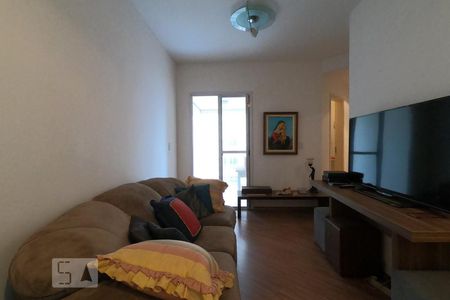 Apartamento à venda com 80m², 2 quartos e 2 vagasSala