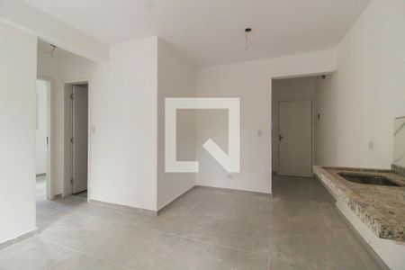 Sala/Cozinha de apartamento à venda com 2 quartos, 40m² em Itaquera, São Paulo