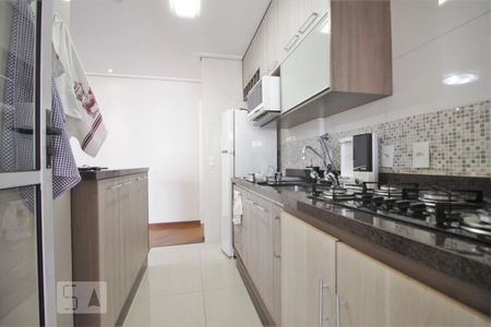 Cozinha de apartamento à venda com 2 quartos, 90m² em Vila Suzana, São Paulo