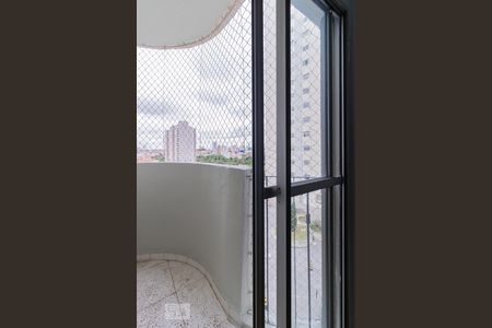 Sacada da Sala de apartamento para alugar com 2 quartos, 51m² em Vila Londrina, São Paulo