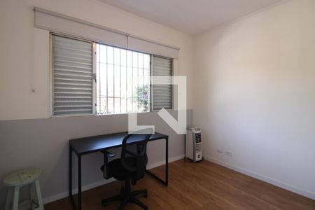 Quarto 2 de casa para alugar com 2 quartos, 128m² em Vila Madalena, São Paulo