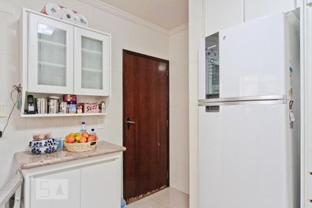 Cozinha de casa à venda com 4 quartos, 320m² em Parque São Domingos, São Paulo