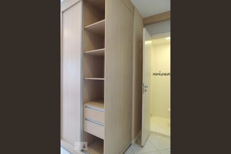 Quarto - Armários de kitnet/studio para alugar com 1 quarto, 37m² em Jacarepaguá, Rio de Janeiro