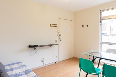 Sala de apartamento à venda com 1 quarto, 40m² em Vila Anglo Brasileira, São Paulo