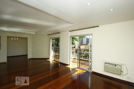 Sala de apartamento para alugar com 3 quartos, 165m² em Urca, Rio de Janeiro