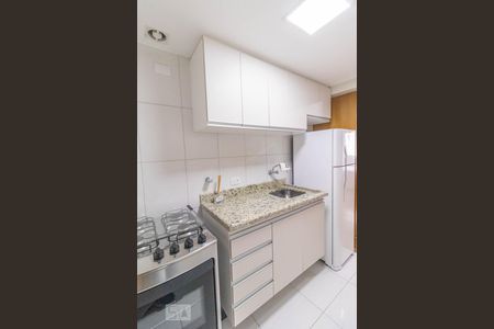 Cozinha de apartamento para alugar com 1 quarto, 28m² em Consolação, São Paulo