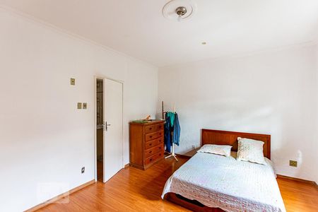 Quarto 1 de casa à venda com 3 quartos, 140m² em São Lourenço, Niterói