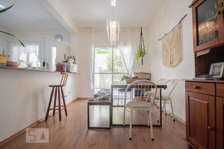 Sala de casa de condomínio para alugar com 3 quartos, 112m² em Vila Paulistana, São Paulo