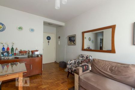 Sala de apartamento à venda com 2 quartos, 69m² em Santo Antônio, Porto Alegre