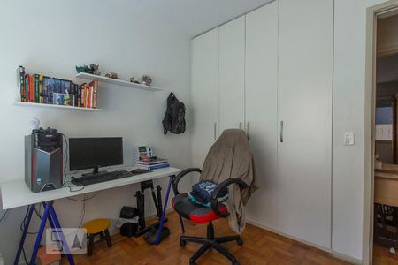 Quarto 2 de apartamento à venda com 2 quartos, 69m² em Santo Antônio, Porto Alegre