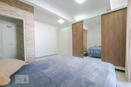 Quarto de apartamento à venda com 1 quarto, 50m² em Alto Petrópolis, Porto Alegre