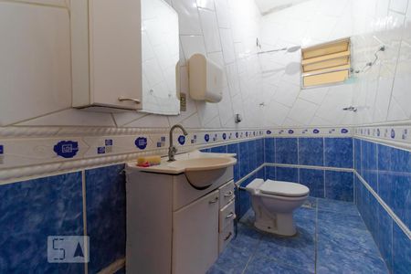 Banheiro 01 de casa à venda com 4 quartos, 130m² em Vila Costa E Silva, Campinas