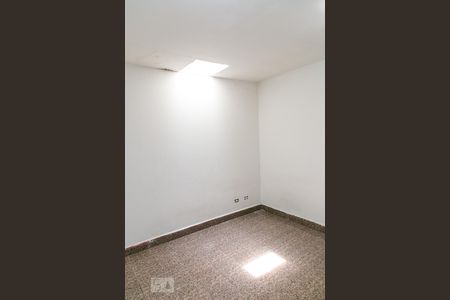 Sala/Quarto de kitnet/studio para alugar com 1 quarto, 30m² em Parque Edu Chaves, São Paulo