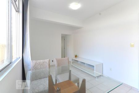 Sala de apartamento para alugar com 1 quarto, 56m² em Coqueiros, Florianópolis