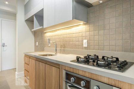 Cozinha de apartamento para alugar com 1 quarto, 45m² em Várzea da Barra Funda, São Paulo