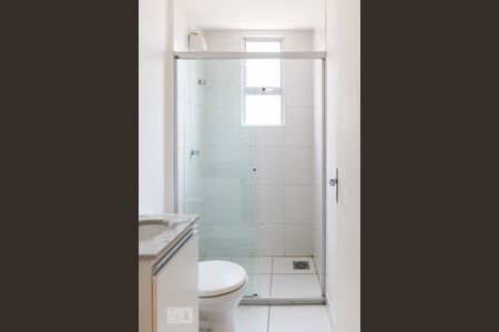 Banheiro de apartamento à venda com 1 quarto, 80m² em Jardim Guanabara, Belo Horizonte