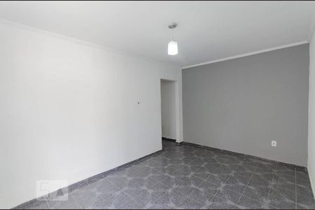 Sala de casa para alugar com 2 quartos, 200m² em Cidade Patriarca, São Paulo