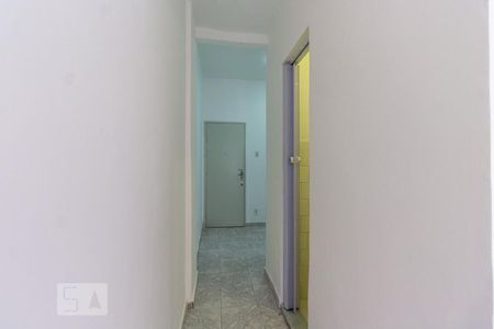 Corredor de kitnet/studio para alugar com 1 quarto, 28m² em Santa Teresa, Rio de Janeiro