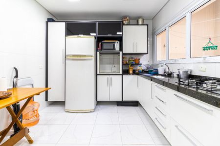 Cozinha de casa para alugar com 2 quartos, 136m² em Jardim Consórcio, São Paulo