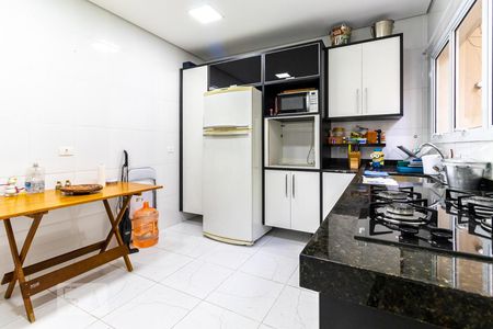 Cozinha de casa para alugar com 2 quartos, 136m² em Jardim Consórcio, São Paulo