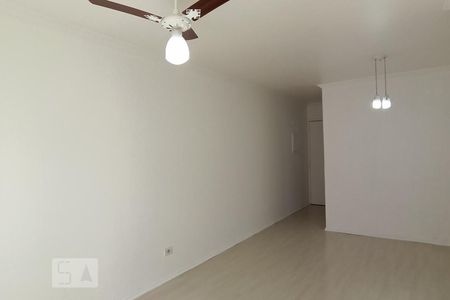 Sala de apartamento para alugar com 3 quartos, 71m² em Vila Bancária, São Paulo