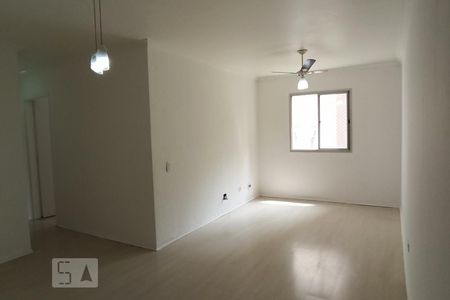 Sala de apartamento para alugar com 3 quartos, 71m² em Vila Bancária, São Paulo