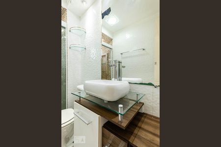 Apartamento à venda com 58m², 2 quartos e 1 vaga Apartamento à venda com 58m², 2 quartos e 1 vagaBanheiro