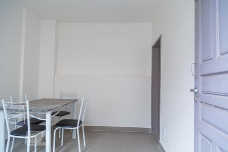 Sala de kitnet/studio para alugar com 1 quarto, 45m² em Santa Tereza, Belo Horizonte