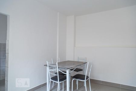 Sala de kitnet/studio para alugar com 1 quarto, 45m² em Santa Tereza, Belo Horizonte