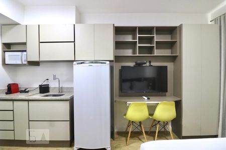 Sala/Cozinha de kitnet/studio para alugar com 1 quarto, 22m² em Centro, São Paulo