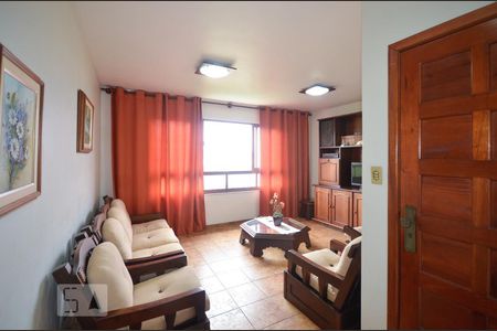 Sala de casa à venda com 6 quartos, 300m² em Santa Rosa, Niterói