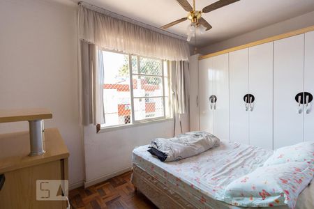 Quarto 1 de apartamento à venda com 2 quartos, 50m² em Passo D’areia, Porto Alegre