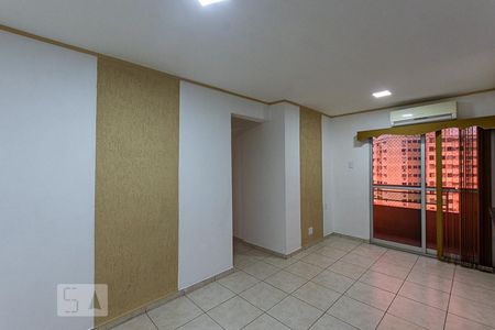 Sala de apartamento para alugar com 3 quartos, 67m² em Barreto, Niterói