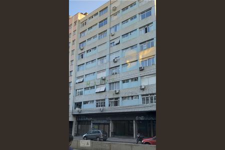 Fachada de kitnet/studio à venda com 1 quarto, 35m² em Farroupilha, Porto Alegre