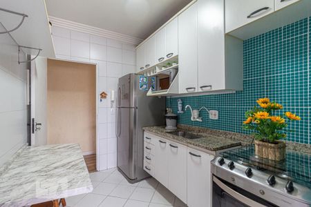 Cozinha de apartamento à venda com 3 quartos, 78m² em São Pedro, Osasco