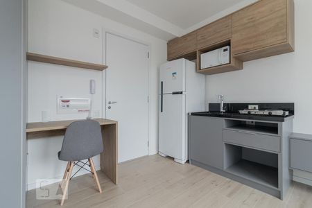 Quarto/Cozinha de kitnet/studio para alugar com 1 quarto, 25m² em Mirandópolis, São Paulo