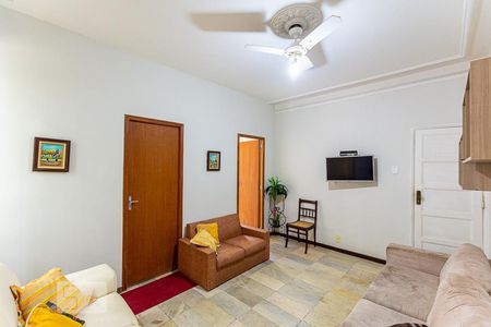 Sala de casa de condomínio à venda com 6 quartos, 140m² em Centro, Niterói