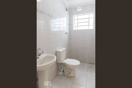 Banheiro de casa para alugar com 1 quarto, 35m² em Vila Nova Mazzei, São Paulo