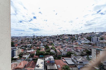 Vista da varanda da sala de apartamento à venda com 3 quartos, 111m² em Cachoeirinha, Belo Horizonte