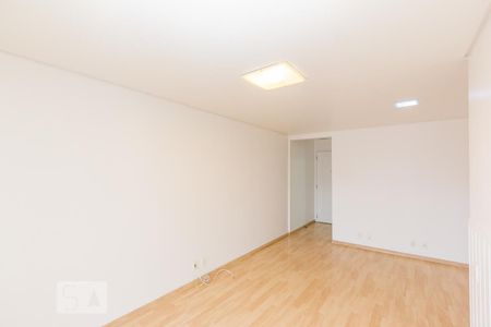 Sala de apartamento para alugar com 2 quartos, 69m² em Chácara Santo Antônio (zona Sul), São Paulo