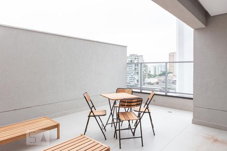 Sacada de kitnet/studio para alugar com 1 quarto, 64m² em Perdizes, São Paulo